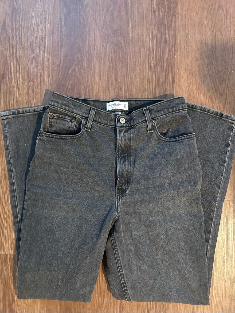 Abercrombie & Fitch 90s Curve Love Straight Ultra High Rise Size 28